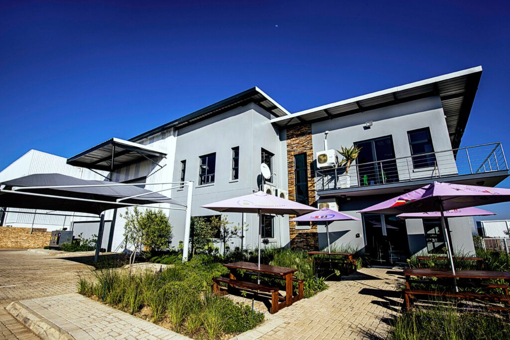 the media connection 4